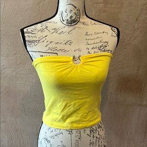 Large Fashion Nova Yellow Ruched Sleeveless Crop Top NWT